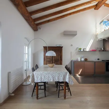 La Casa Rossa * Lerici