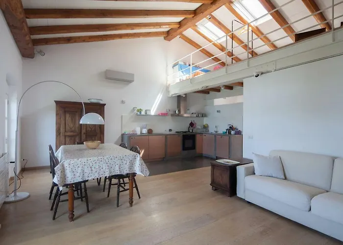 La Casa Rossa * Lerici