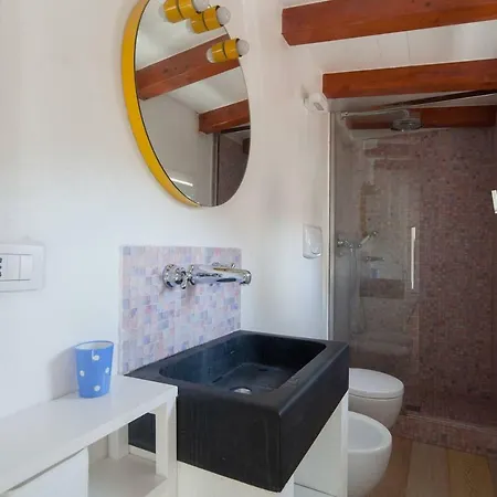 La Casa Rossa * Lerici